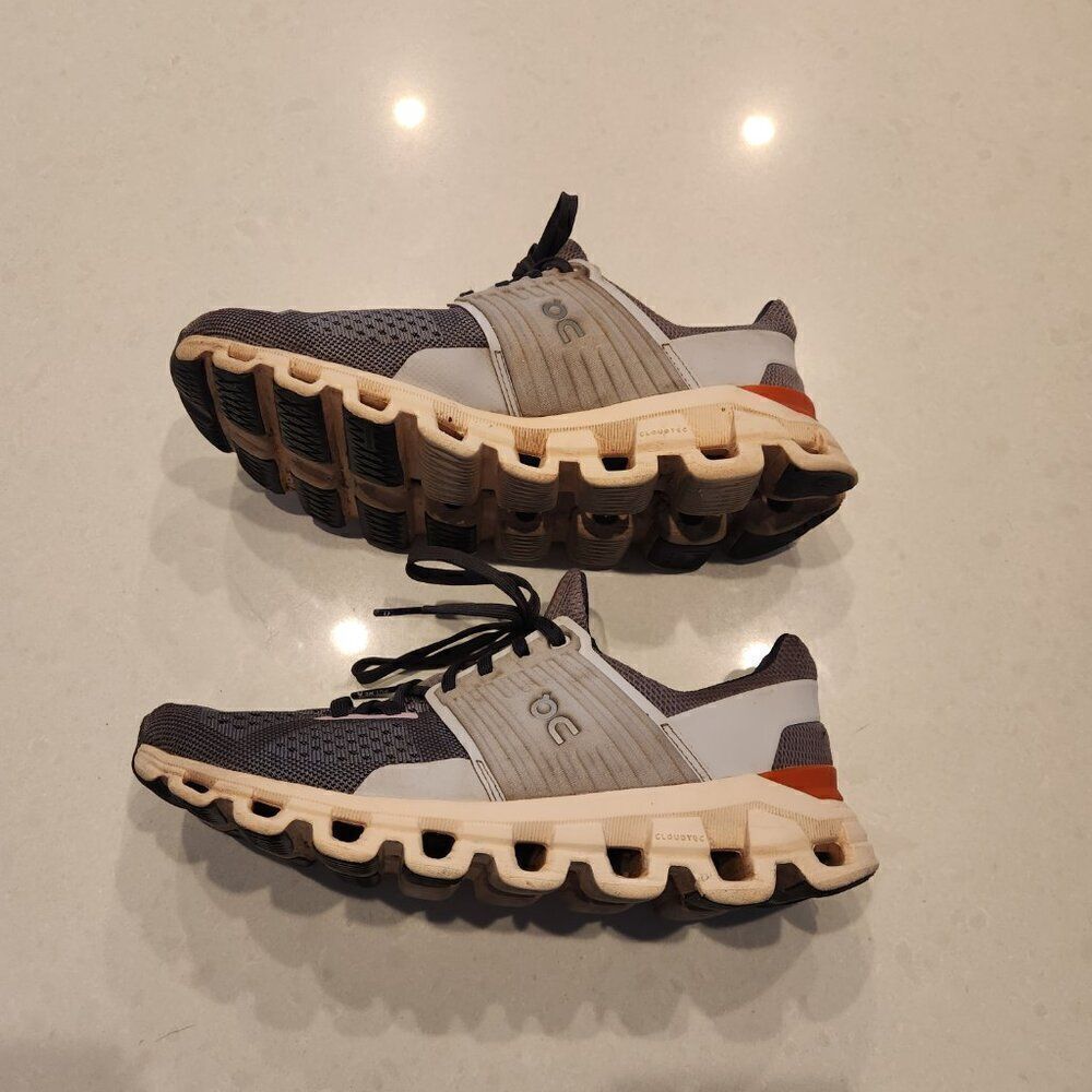 On Cloudswift Womens Sneakers. Size 8 - image 2